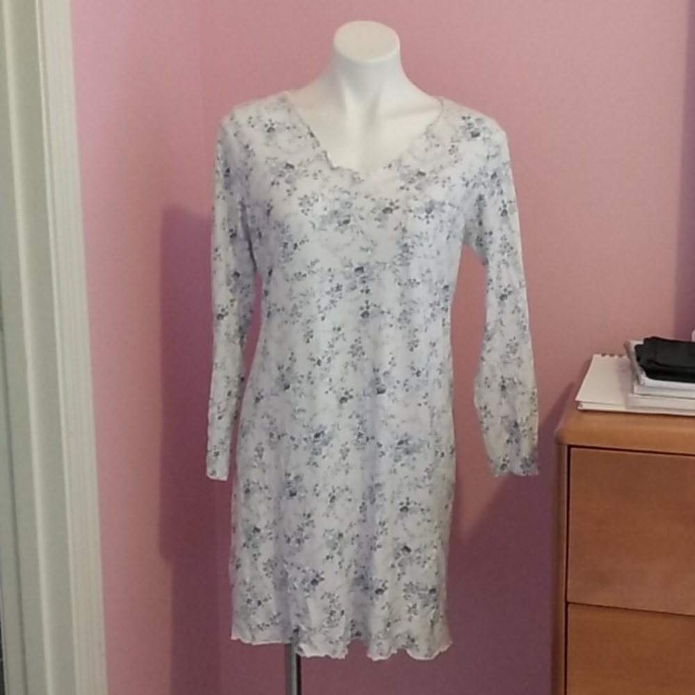 Floral blue nightgown